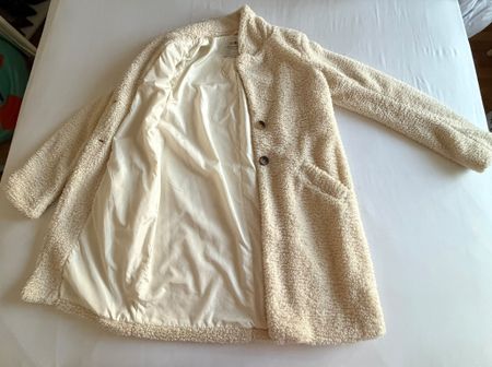 Zara coat teddy material beige like new