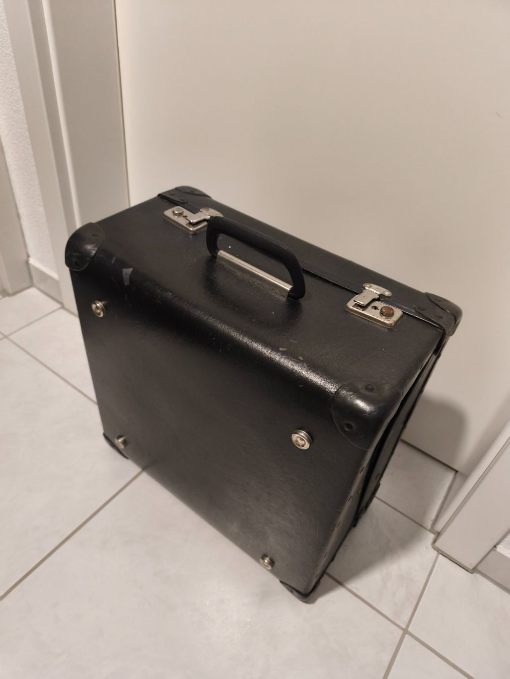 Strumenti musicali: Akkordeon chromatisch – Usato da Münchwilen TG venduto da PPELF 2