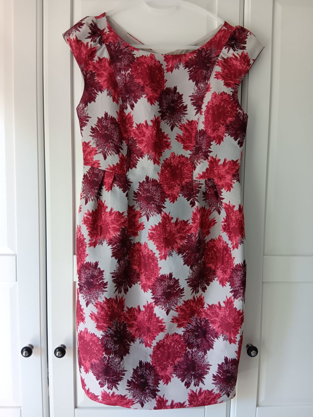 Max Mara Kleider: MAX MARA Robe / Kleid taille / Grosse 38 CH – Gebraucht aus Cossonay-ville von Super-Price-Quality