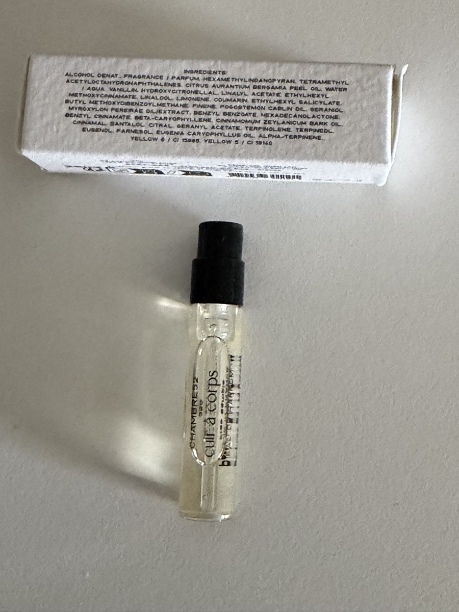 Profumi & Eau de Toilette: Chambre52 cuir a corps Probe 2ml  – Nuovo (secondo la descrizione) da Sursee venduto da nri_g5z8 1
