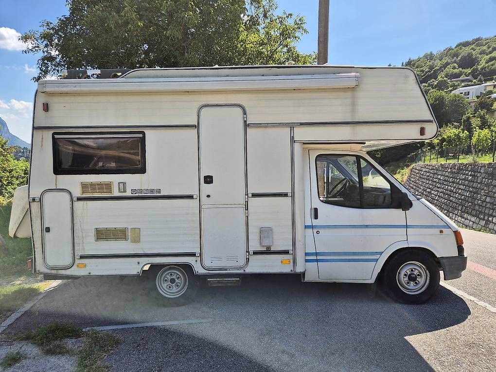Veicoli da campeggio: Camper Eura Mobil, cabina Ford Transit – Usato da Arogno venduto da wal_hk7y 1