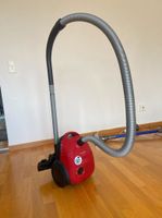 Vacuum machine / Staubsauger