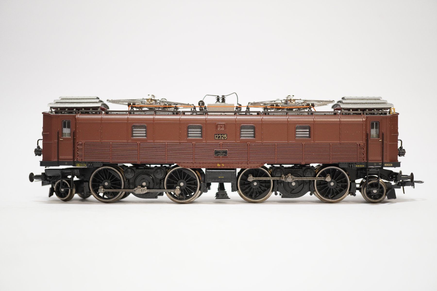 Roco Modellini di ferrovie: 1å Roco 73431 SBB Be 4/6 E-Lok braun – Usato da Uetendorf venduto da tigermuegi 3