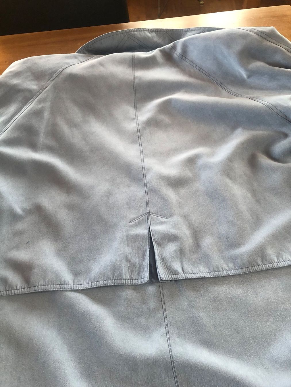 Giacche: Taubenblaue Alcantara Uebergangs Jacke Grösse 44 – Usato da Rickenbach ZH venduto da Topas014 5