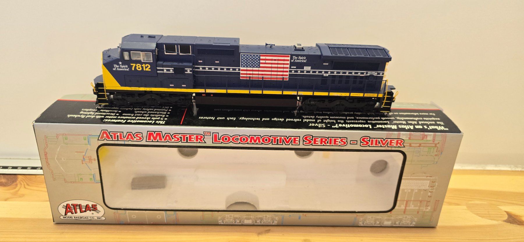 Modelleisenbahnen: Atlas Master 7693 Dash 8‑40CW – Neu (gemäss Beschreibung) aus Büsserach von ModellbahnDepot