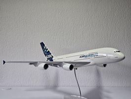 Daron, Sky Marks, usw. Airbus A 380, Werksfarben,