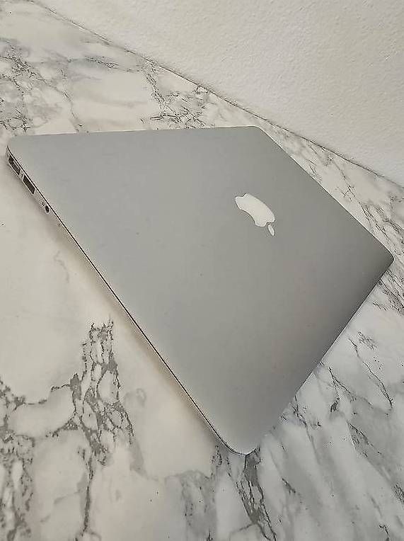 Apple Notebook: MacBook Air i5 | 4Go RAM | SSD 121Go – Usato da Renens VD venduto da MTD2211 4