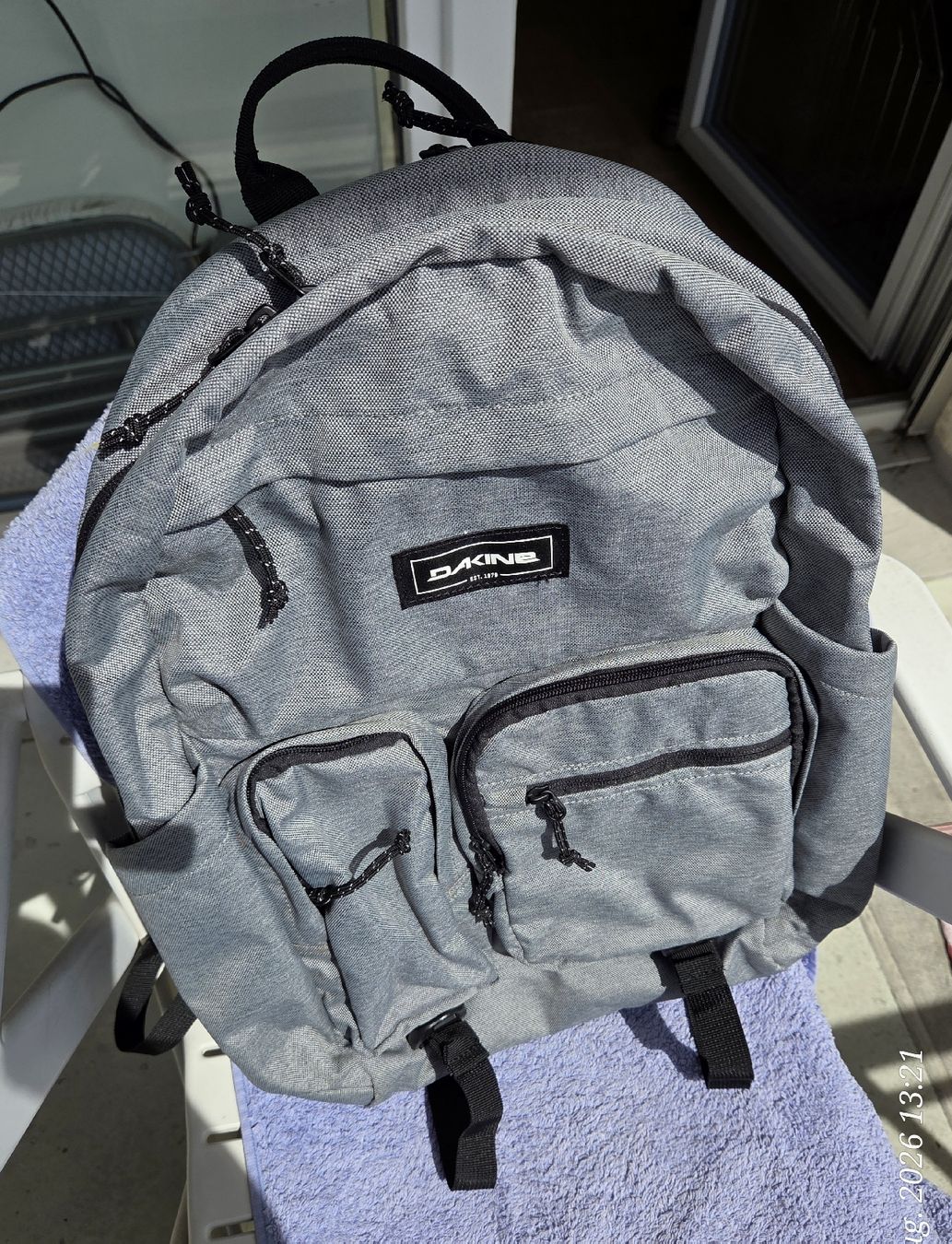 Dakine Zaini: Rucksack Dakine Method DLX 28L grau neu – Nuovo (secondo la descrizione) da Biel/Bienne venduto da lauchhammer100