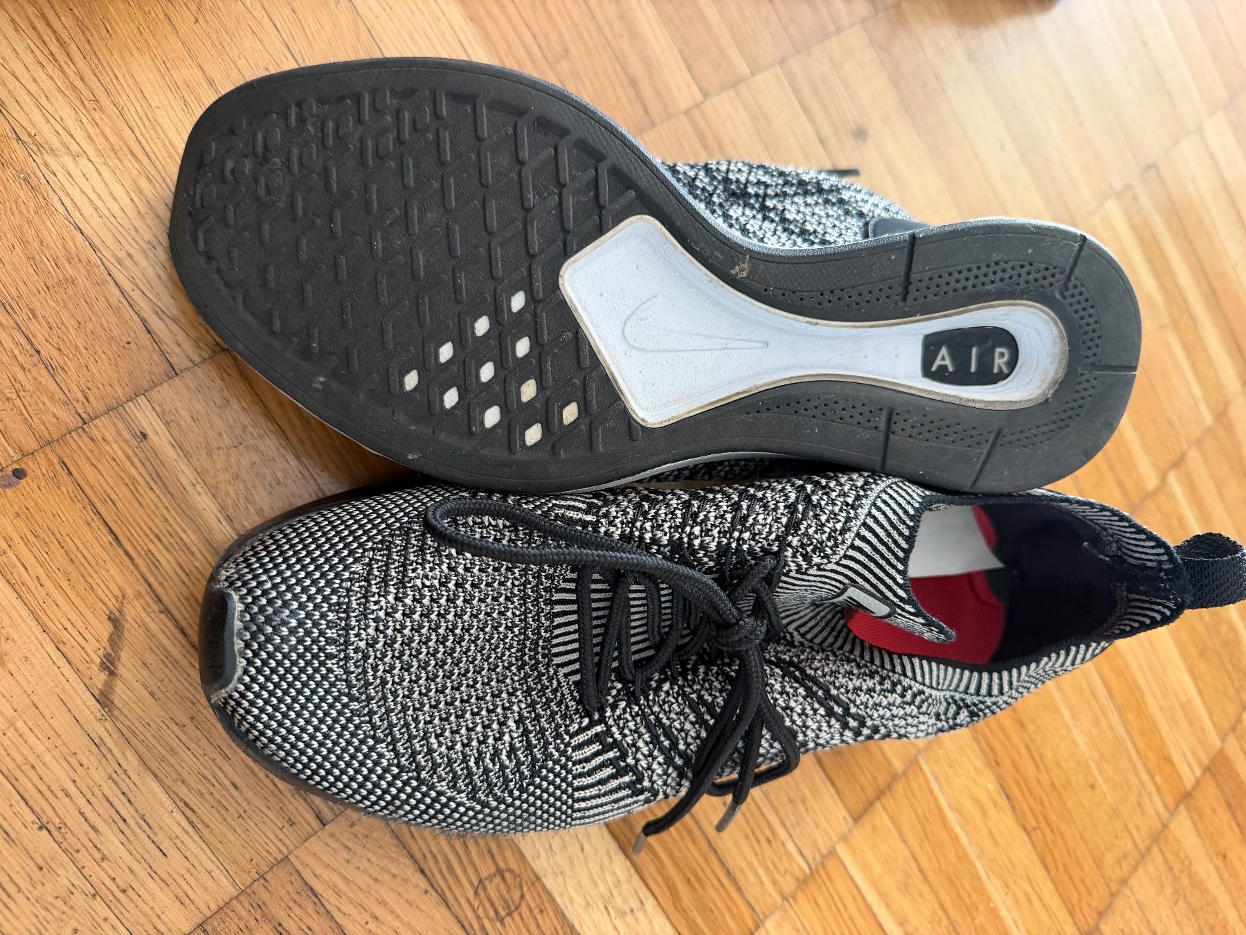 Scarpe da donna: damen sneaker gr 38,5 – Usato da Winterthur venduto da EasyRS 1