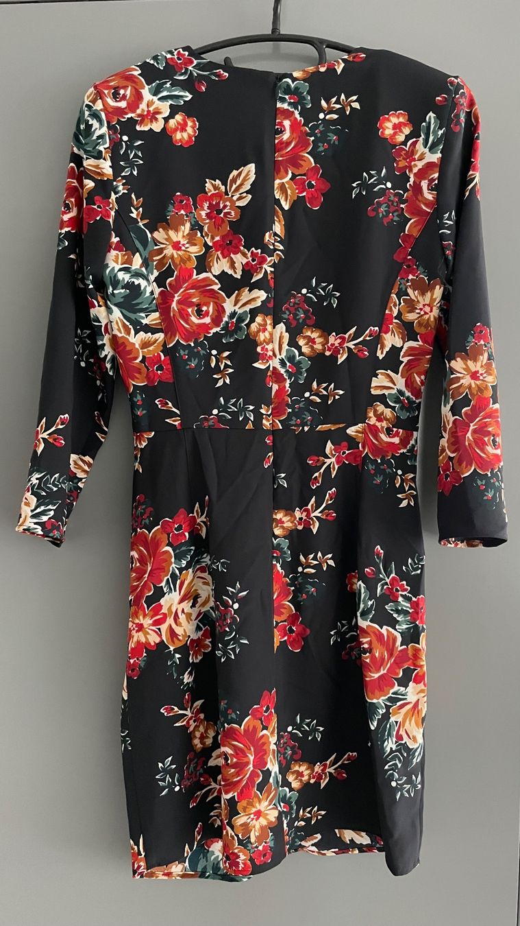 Zara Vestiti: Kleid Zara, schwarz gemustert – Nuovo (secondo la descrizione) da Winterthur venduto da mar_f8m2 1
