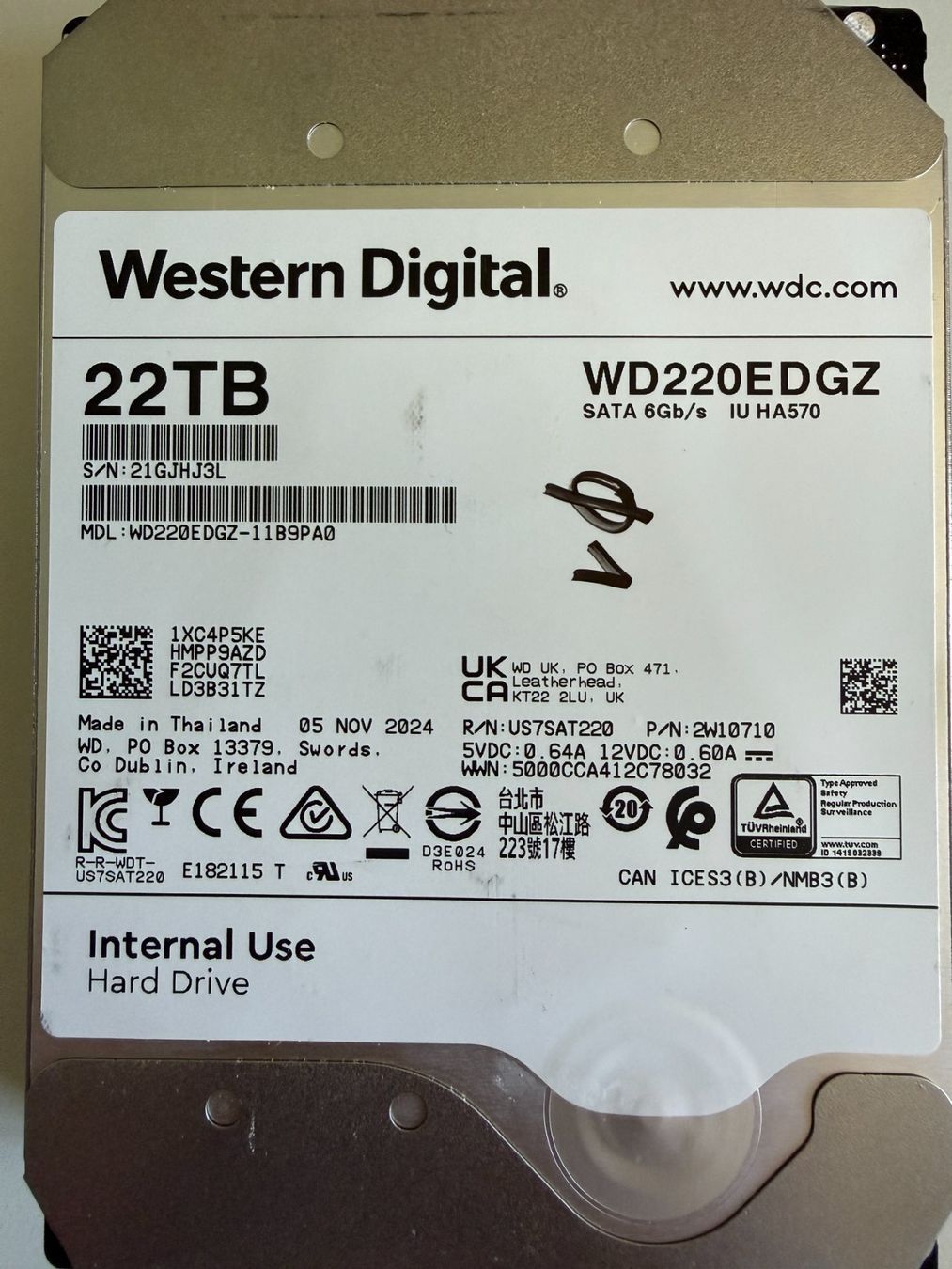 Western Digital Dischi rigidi: Harddisk Festplatte 3,5" WD mit 22TB – Nuovo (secondo la descrizione) da Wallisellen venduto da yas_fy7j