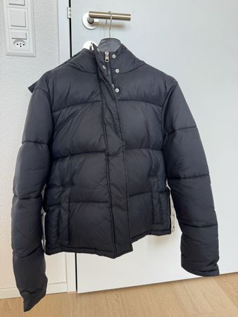 Damen Winterjacke schwarz Grösse S sehr guter Zustand