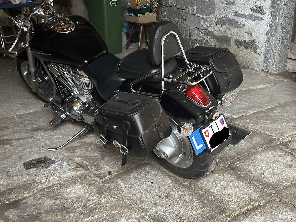Honda Chopper: HONDA VTX 1800 C 2006 – Usato da Lodrino venduto da davidlopez 1