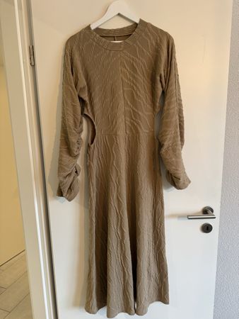 Robe d'automne élégante, coupe originale - Taille M