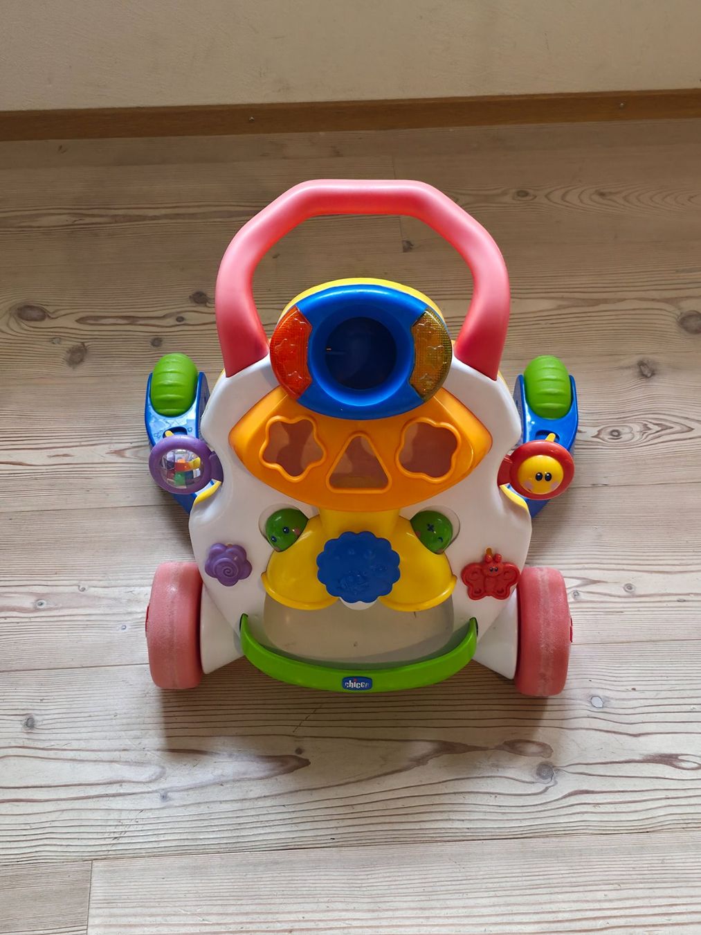 Ausili per la deambulazione: Chicco Lauflernwagen Kunststoff – Usato da Rudolfingen venduto da aaf_z8rv