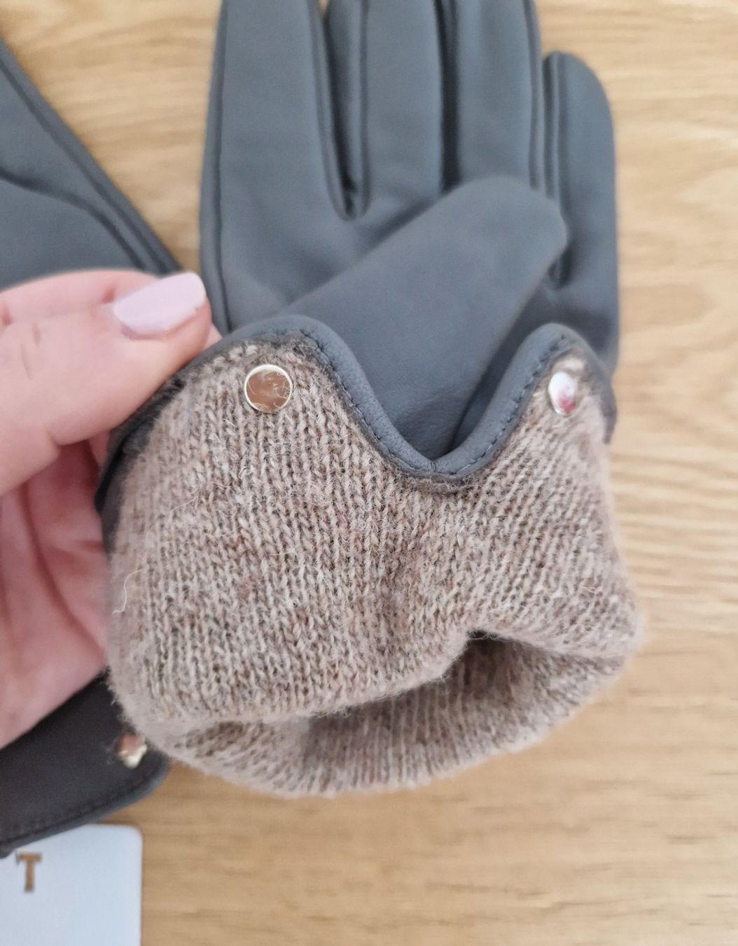 Guanti & manicotti: Ted Baker Handschuhe Leder Wolle Grau – Nuovo (secondo la descrizione) da Erlinsbach SO venduto da ULIKH 4