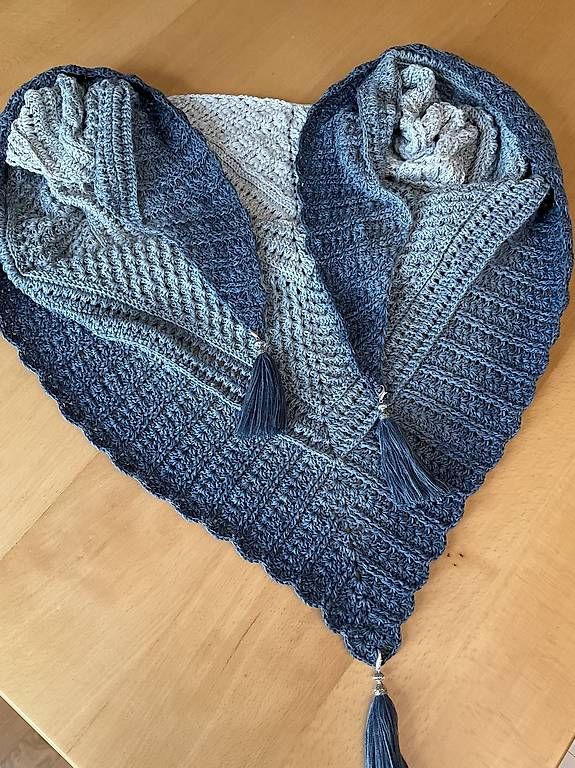 Foulard & Sciarpe: Schultertuch Watteweich – Nuovo (secondo la descrizione) da Neuhausen venduto da Mandala65 2