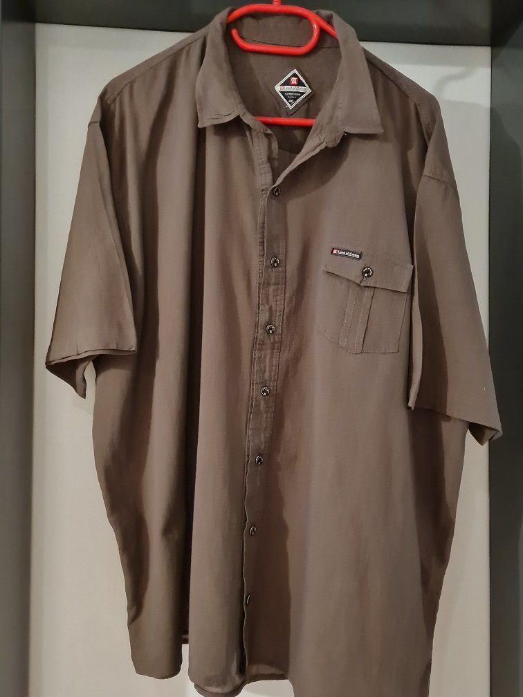 Chemises: Neu: Hemd kurzarm - braun - Gr.4XL – Neuf (Voir description) à Uznach par Laeuffer
