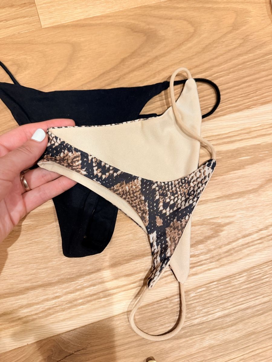 Sonstige Unterwäsche: String Tanga 2er Pack neuwertig Grösse S – Gebraucht aus Dotzigen von White_Warrior 1