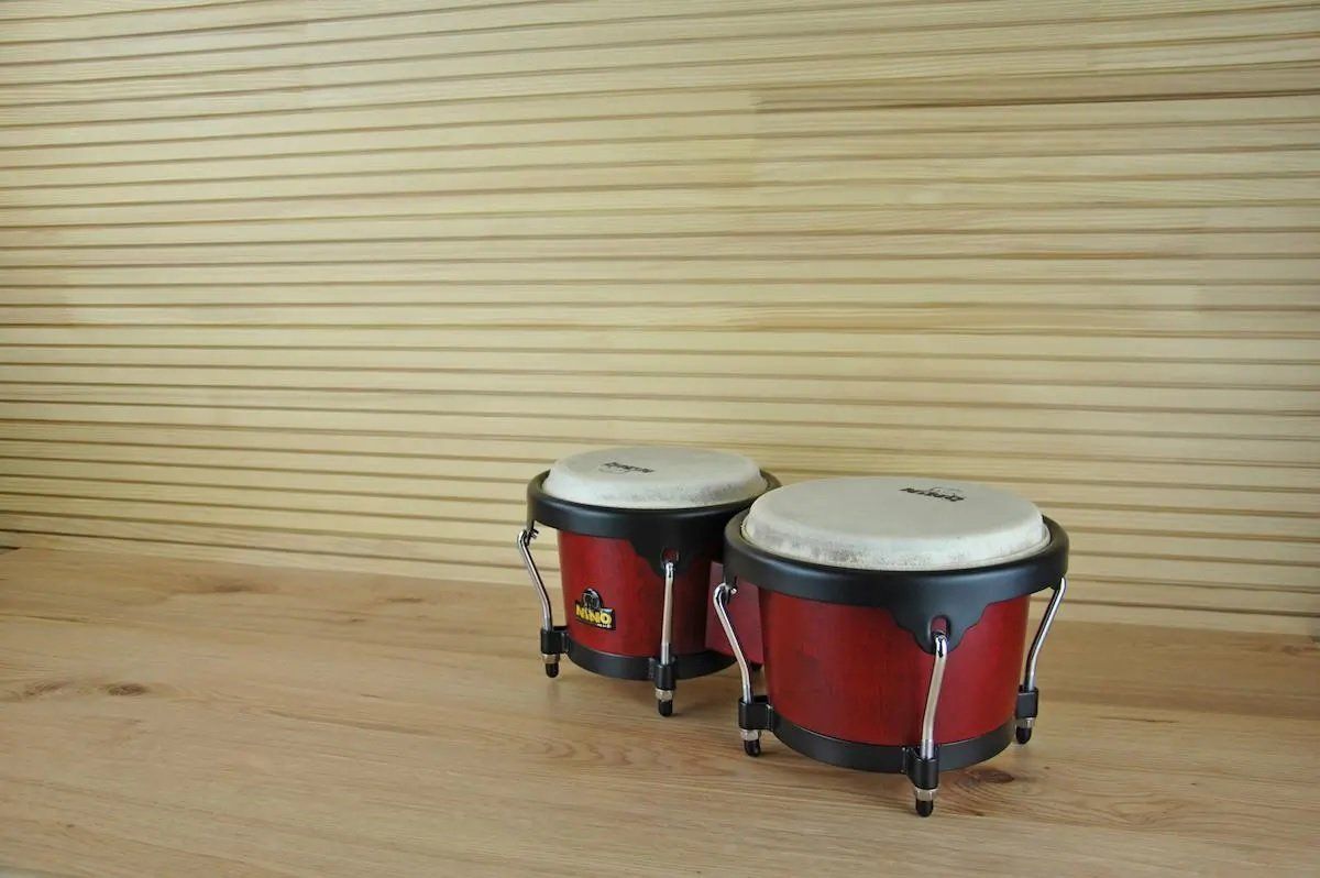 Articoli in legno: Täfer Massiv AKUSTIK Silence Weisstanne UV Lichtschutz – Nuovo e nell'imballaggio originale da Ibach venduto da floorandmore_schwyz 5