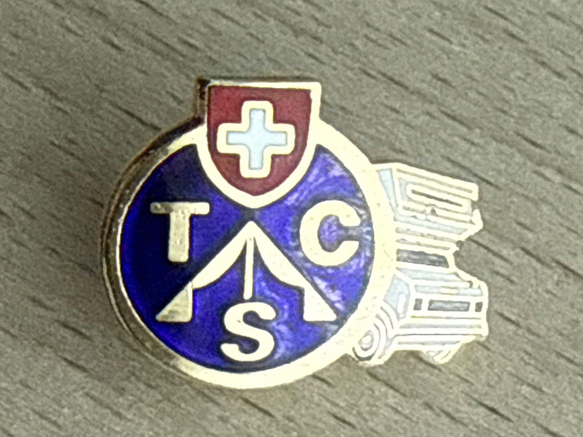 Placchette & Badge: Pin TCS – Usato da Glattbrugg venduto da Schweigmatt