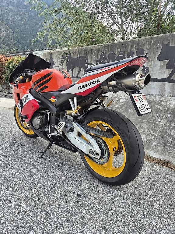 Strada: Honda cbr 600RR – Usato da Riddes venduto da fab_78yf 2