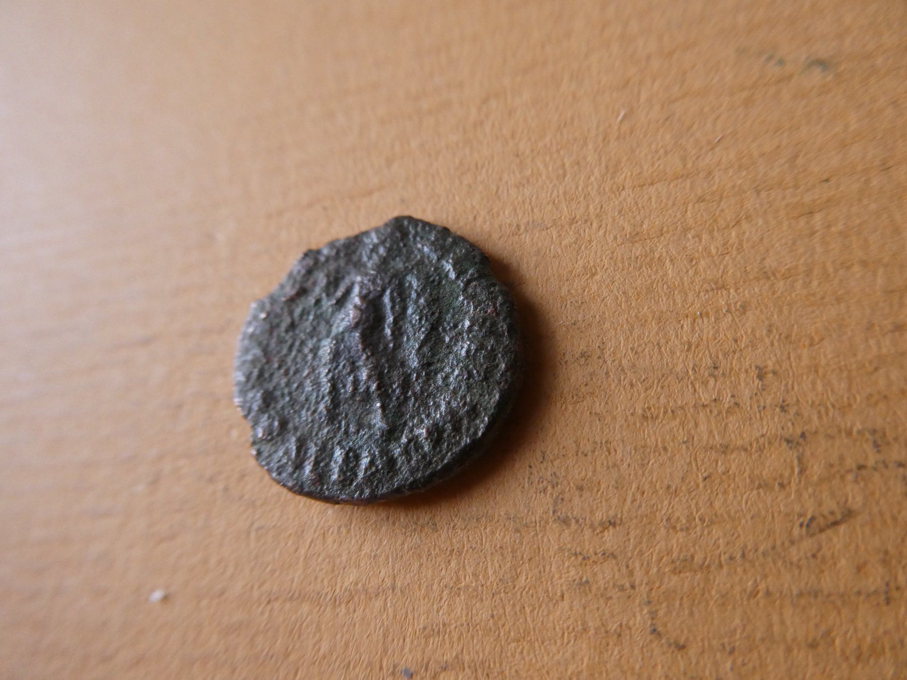 Tutti le monete: uralte Bronzemünze 15 mm     1.94 g – Usato da Hinterforst venduto da Rohusri 3