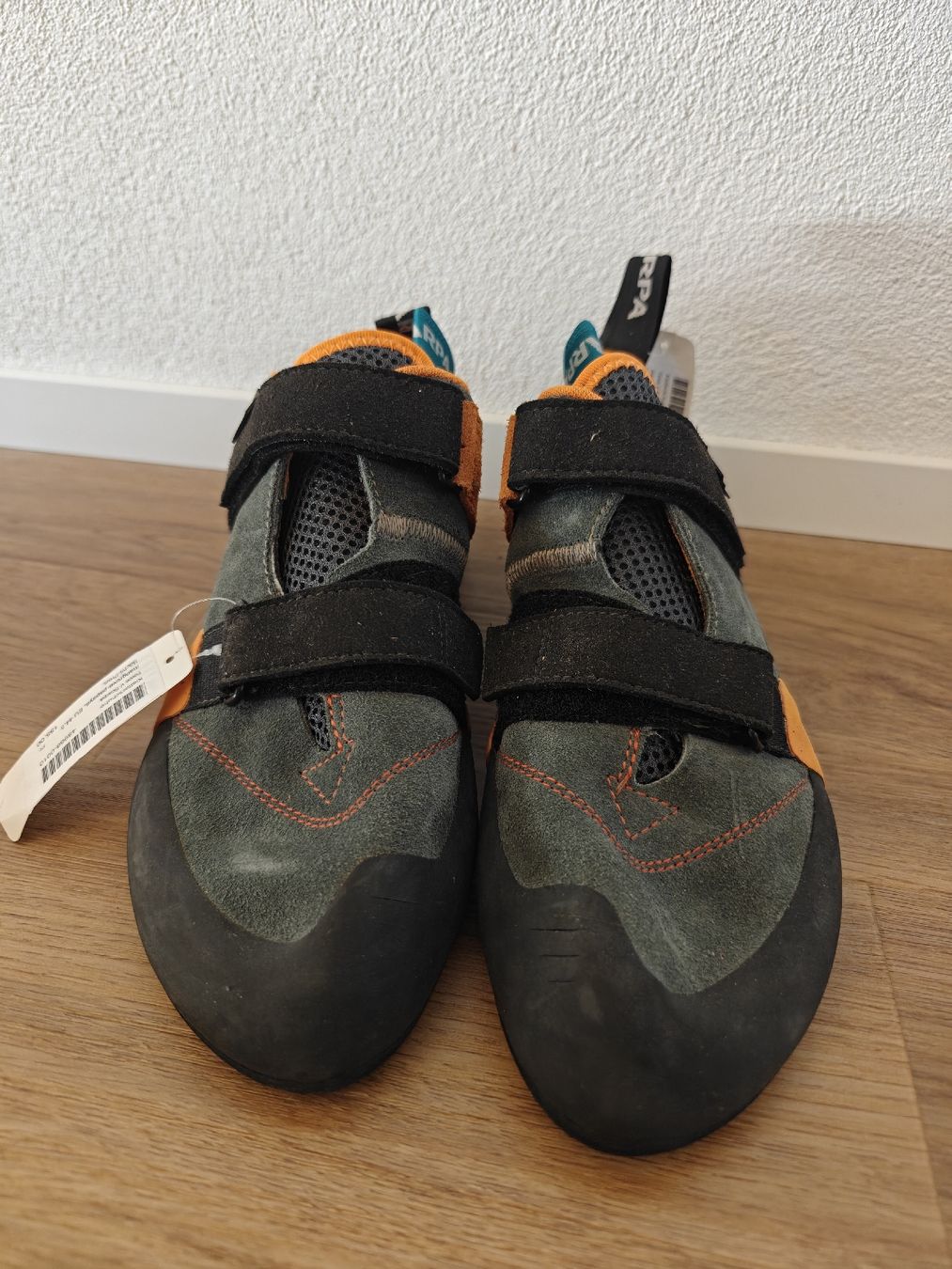 Scarpa Chaussures hommes: Kletterschuhe Scarpa Force V – Neuf avec emballage d'origine à Forst par Ramonnoel 1