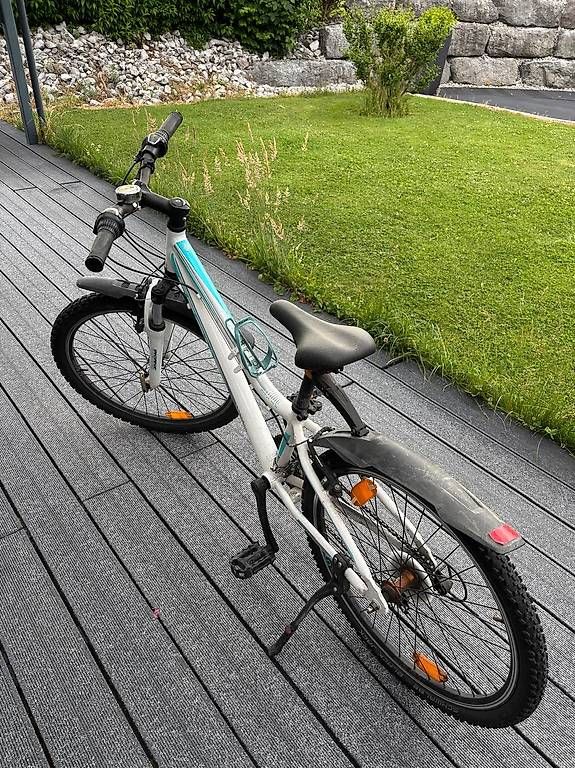 Biciclette: Vélo de fille BLANC  – Usato da la Tour-de-Trême venduto da lolodav