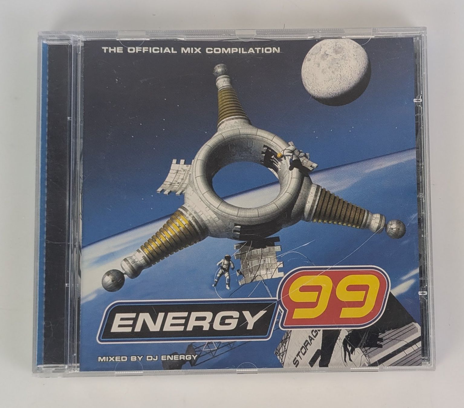 CD: Energy 99 - The Official Mix Compilation CD – Usato da Zürich venduto da 1.Simon