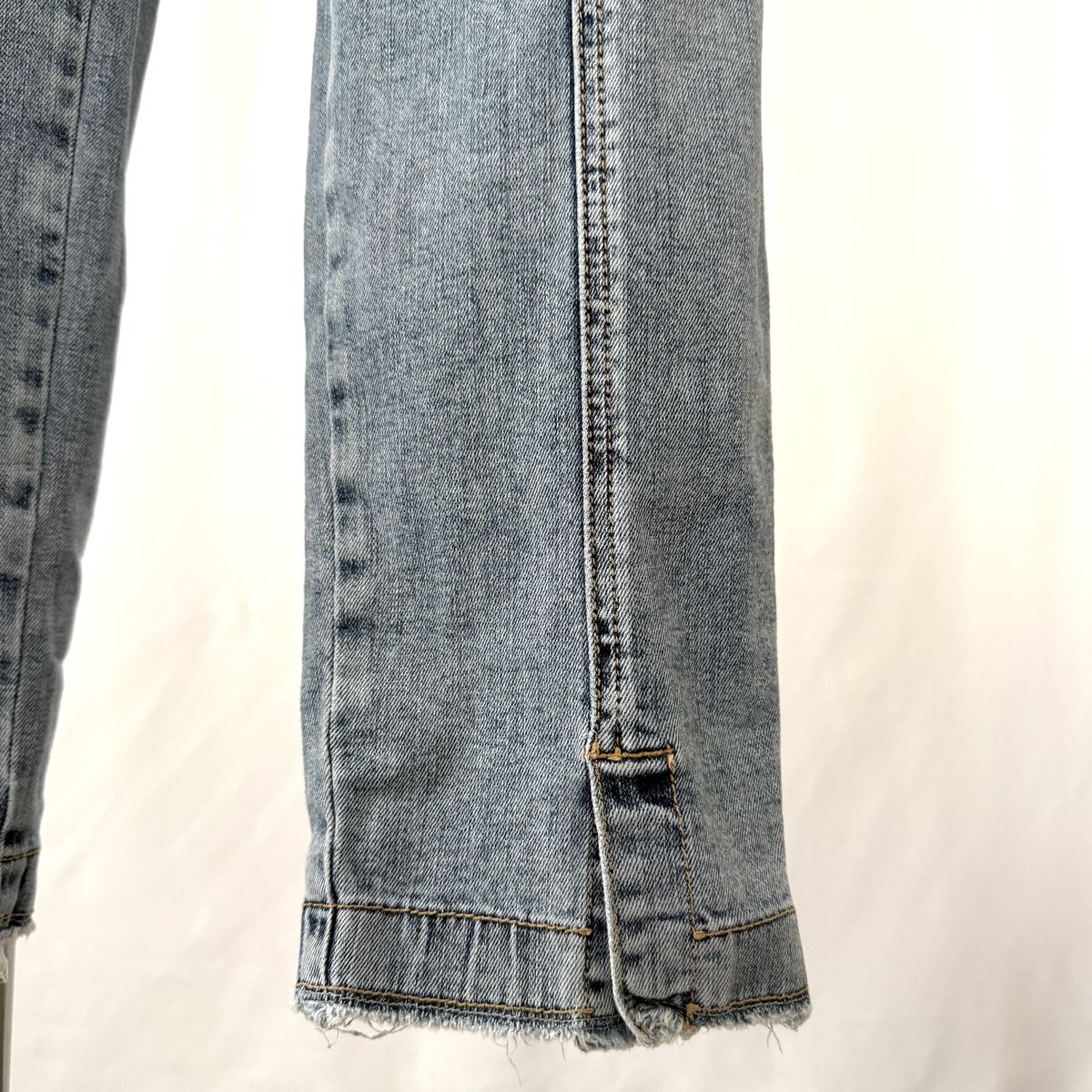 Annette Görtz Jeans: ANNETTE GÖRTZ Jeans – Usato da Emmen venduto da Avviivva_Com2023 2