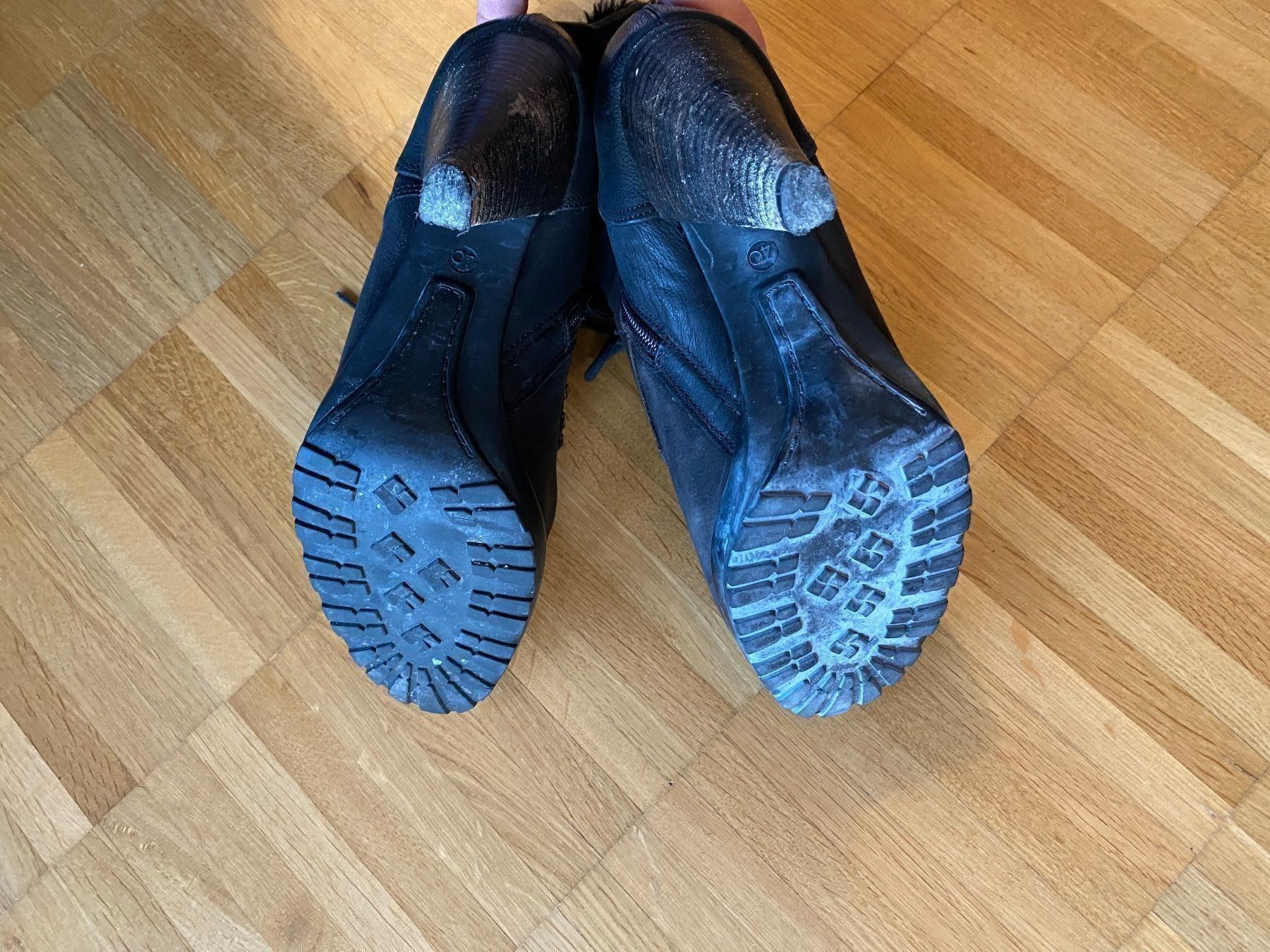 Damenschuhe: Gefütterte Leder Stiefelette - Leder - Gr. 40 – Gebraucht aus Zug von tami12 4