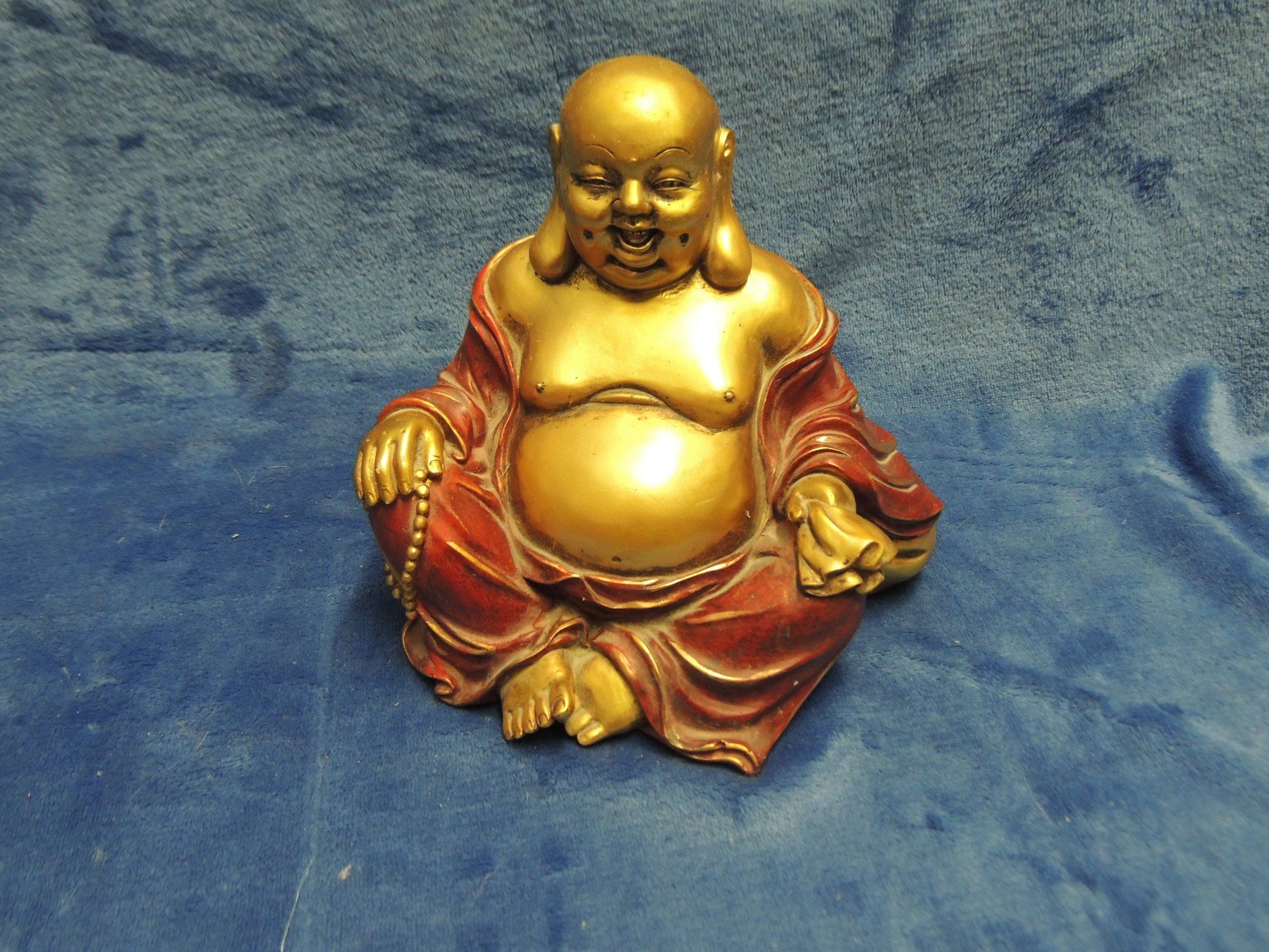Figuren: Goldener Buddha sitzend 17 cm hoch – Gebraucht aus Mollis von Hg
