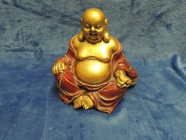 Goldener Buddha sitzend 17 cm hoch