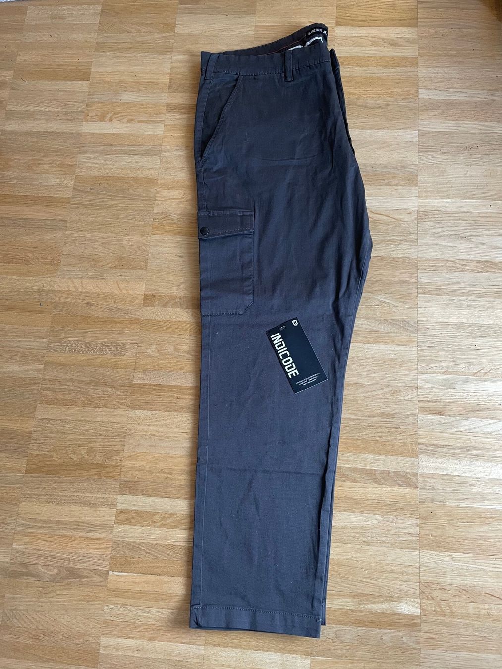 Pantaloni: INDICODE Cargohose, Grösse 38/30 – Nuovo e nell'imballaggio originale da Bern venduto da Leer.gut 2