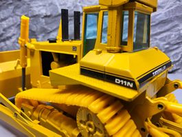 CAT D11N _ Kettendozer mit Hydraulik Aufreisser _ OVP _ 1:50