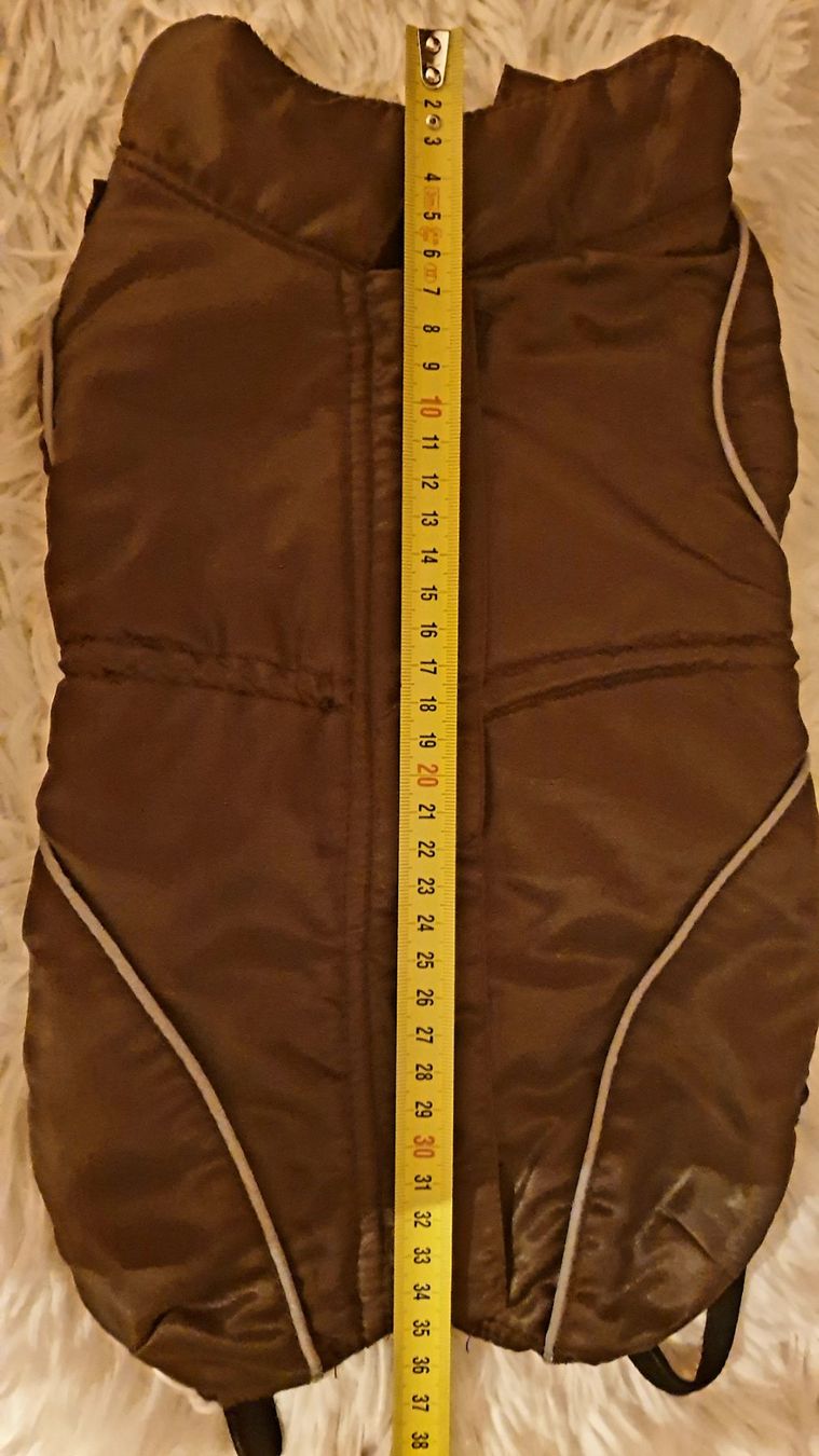 Abbigliamento: HUNDE MANTEL – Nuovo (secondo la descrizione) da Thun venduto da Vecgou