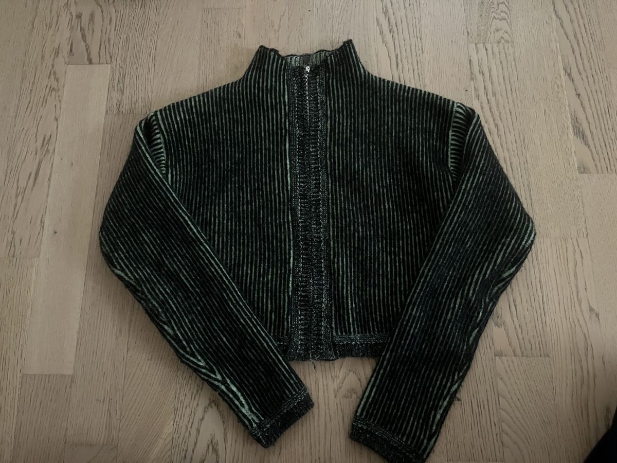 Maglioni & Felpe: Black and Green Knit Zip-Up - Size S – Usato da Zürich venduto da ros_n8lm