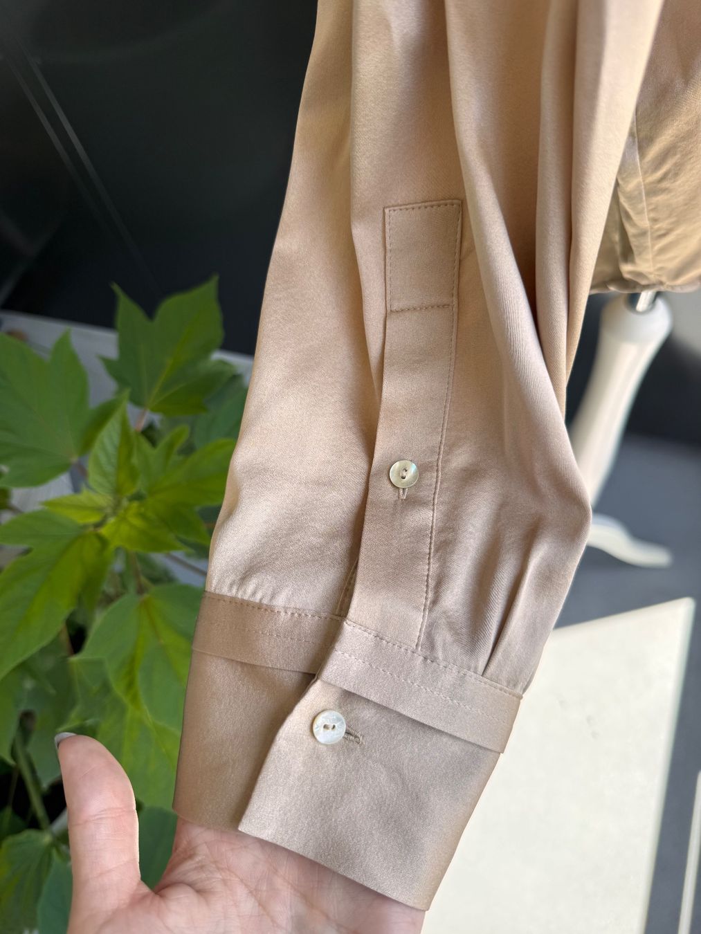 Grace Camicette: oversized Bluse Silk Seiden Beige One4me by Grace Gr. M – Usato da Rothrist venduto da Fondgruebe 3