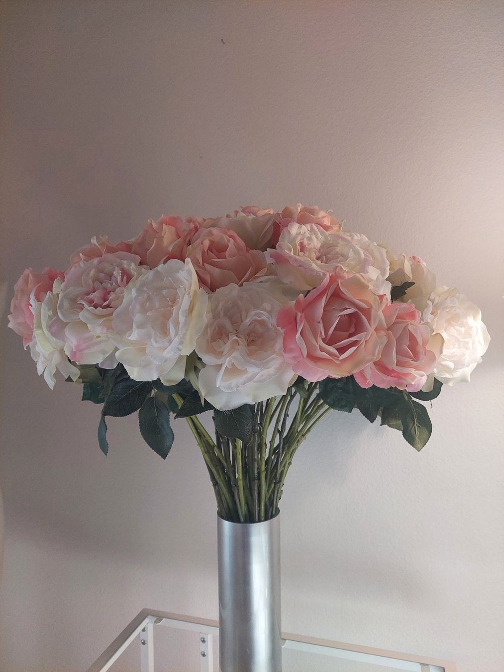 Coop Tutte le decorazioni: Grosse Textilrosen (Twint: ja) – Usato da Ostermundigen venduto da BagsAndMore 1