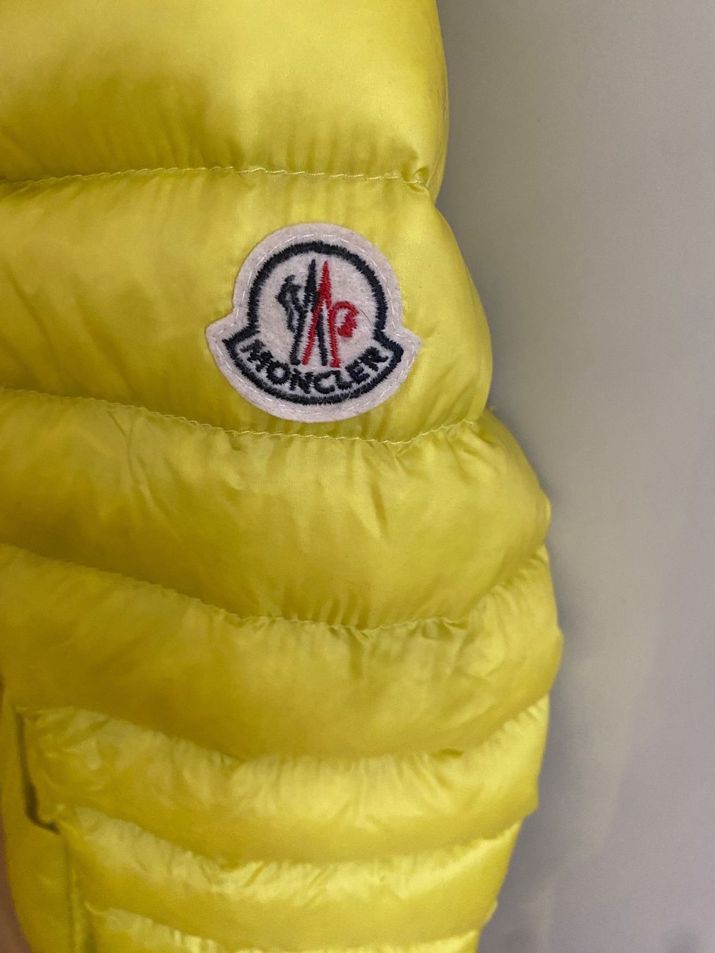 Moncler Giacche: 100% original Moncler Jacke – Usato da Männedorf venduto da Cosmo11 5