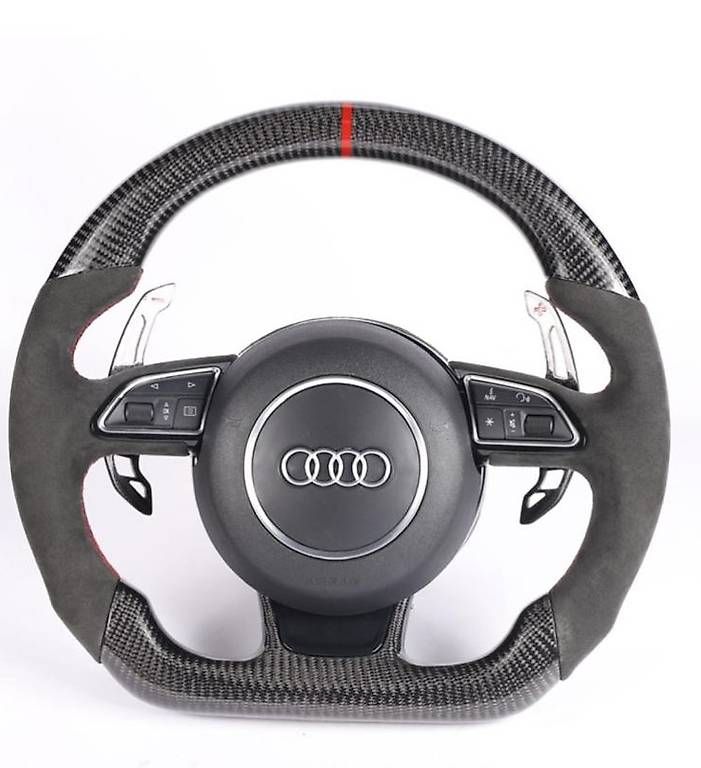 Alle Autoersatzteile: Audi Carbon-Lenkrad mit rotem Akzent – Gebraucht aus Bülach von Sternthal.ch