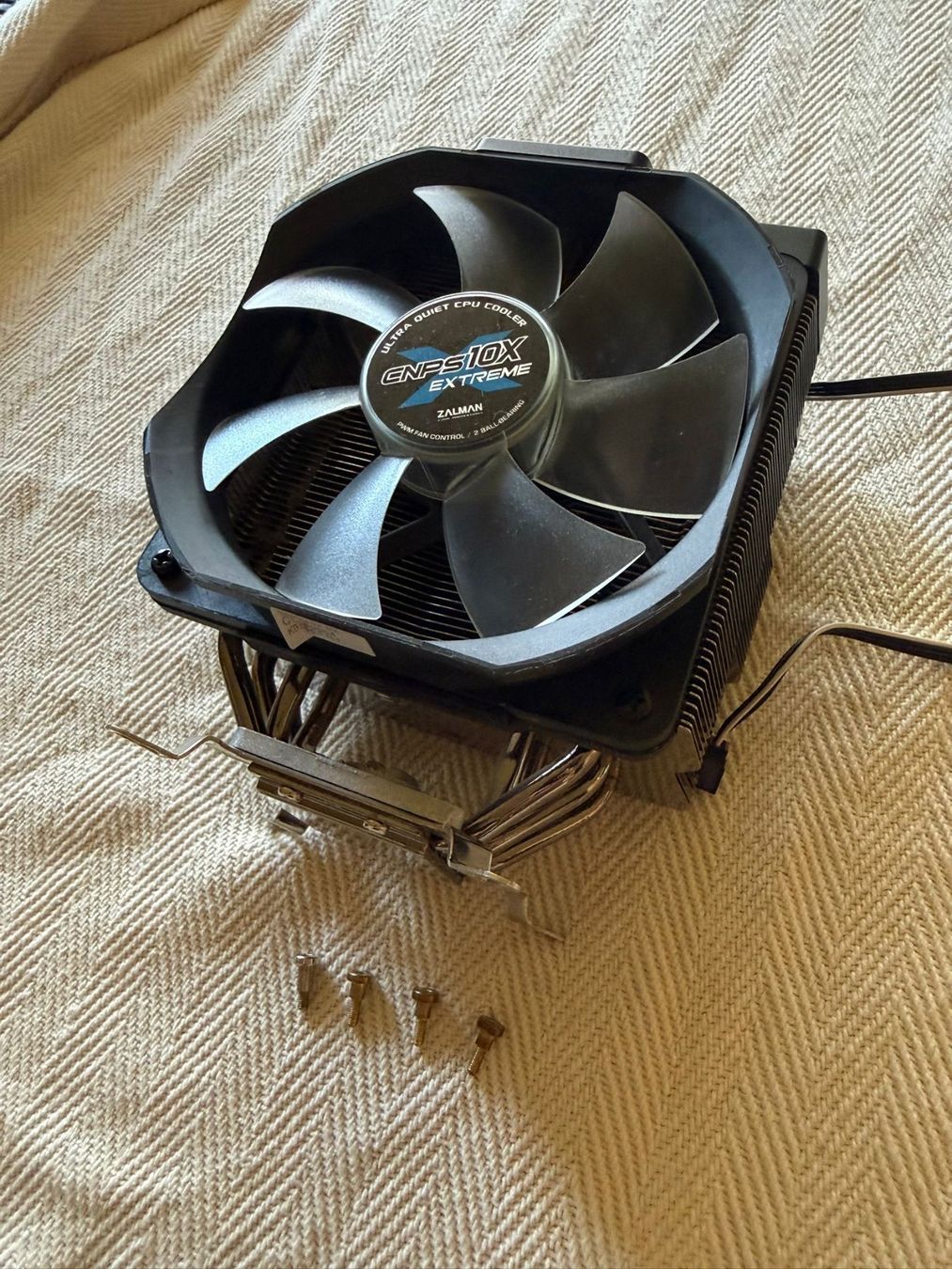Componenti elettronici: Zalman CNPS10X Extreme CPU-Kühler – Usato da Grabs venduto da Orlando19 1