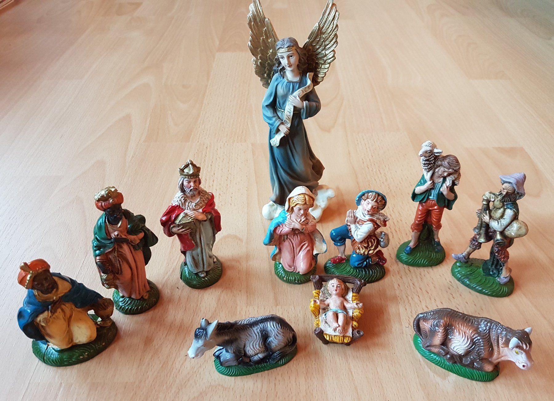 Figuren: KRIPPENFIGUREN / 11 - TEILIG – Gebraucht aus Sax von prinzenrollen