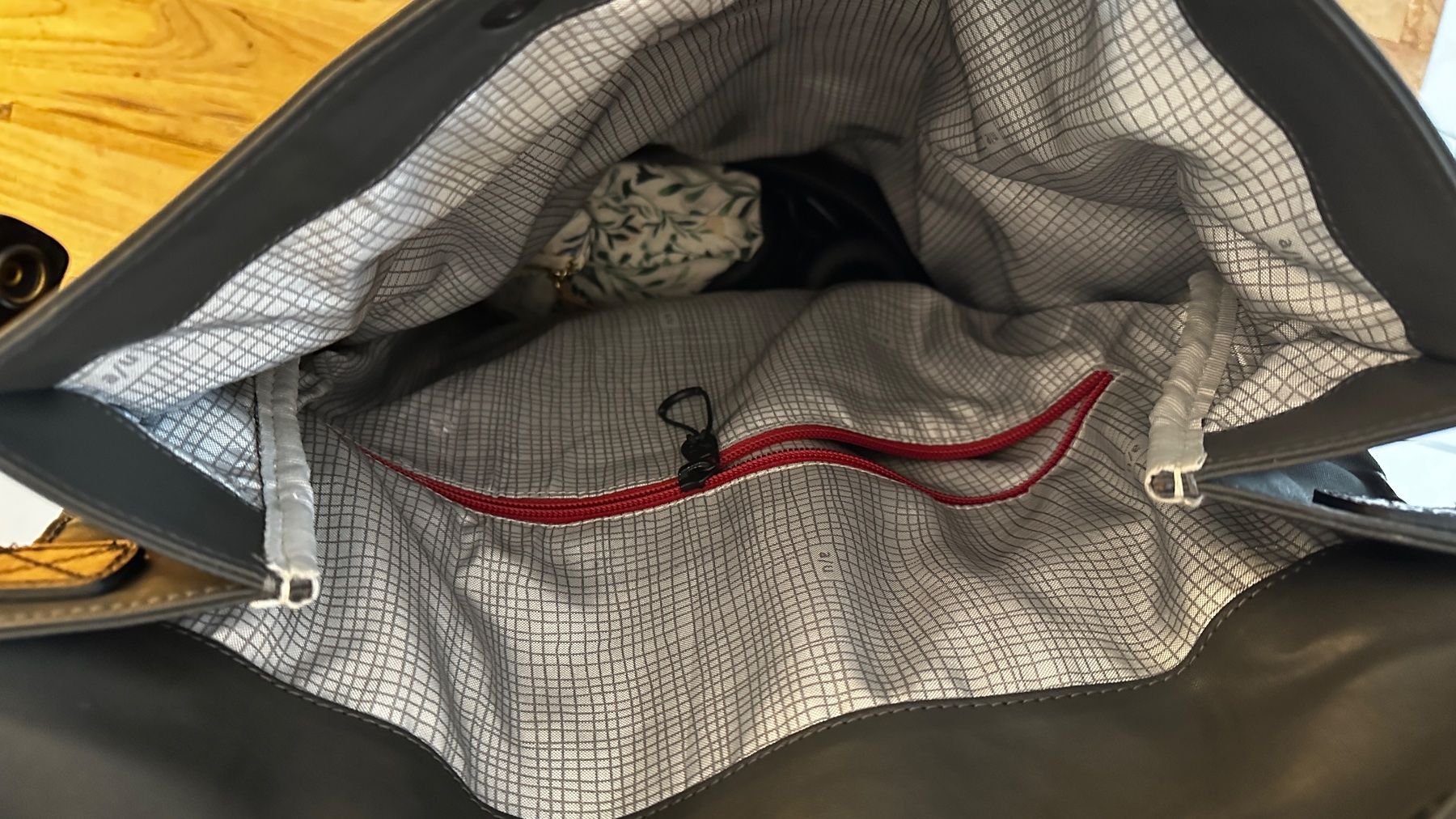 Aunts & Uncles Zaini: Aunts/Uncles Rucksack mit Laptopfach / Leder – Usato da Otelfingen venduto da Kuatsu 3