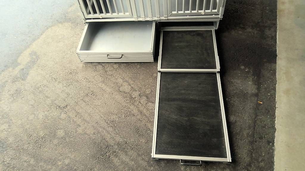 Gabbie, trasporto & Sicurezza: Schmidt Doppelhundebox mit Schublade und Rampe – Usato da Visperterminen venduto da M1gnon 1