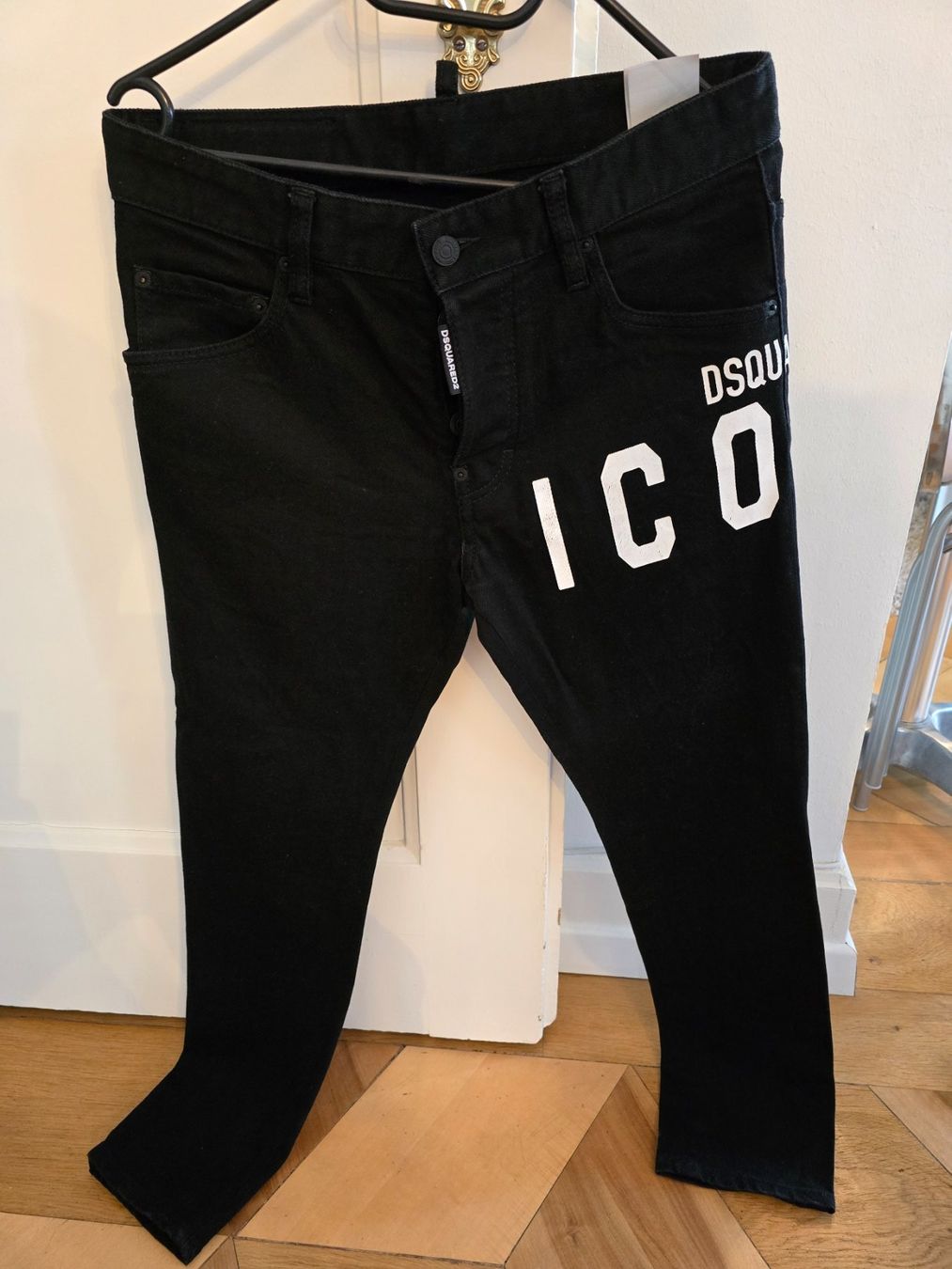 Dsquared2 Jeans: Dsquared2 Jeans – Nuovo (secondo la descrizione) da Grenchen venduto da Lucifero17