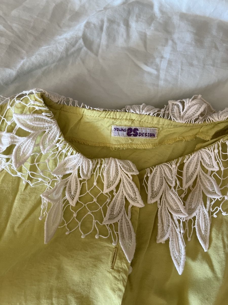 Camicette: Sommerbluse, hellgelb mit Spitze, Grösse 36 – Usato da Altstätten SG venduto da melody- 2