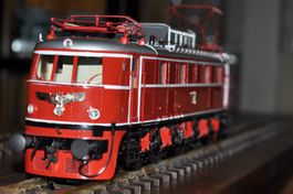 J&M Elektrolok E 19 DRG  4 Motoren  2-rail  DC  1/32  45 mm
