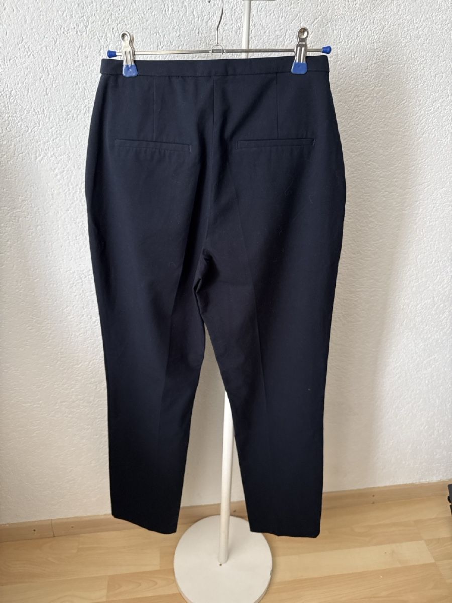 H&M Pantaloni: H&M Stoffhose Gr. 34, Dunkelblau – Nuovo (secondo la descrizione) da Thusis venduto da Rogru1 1